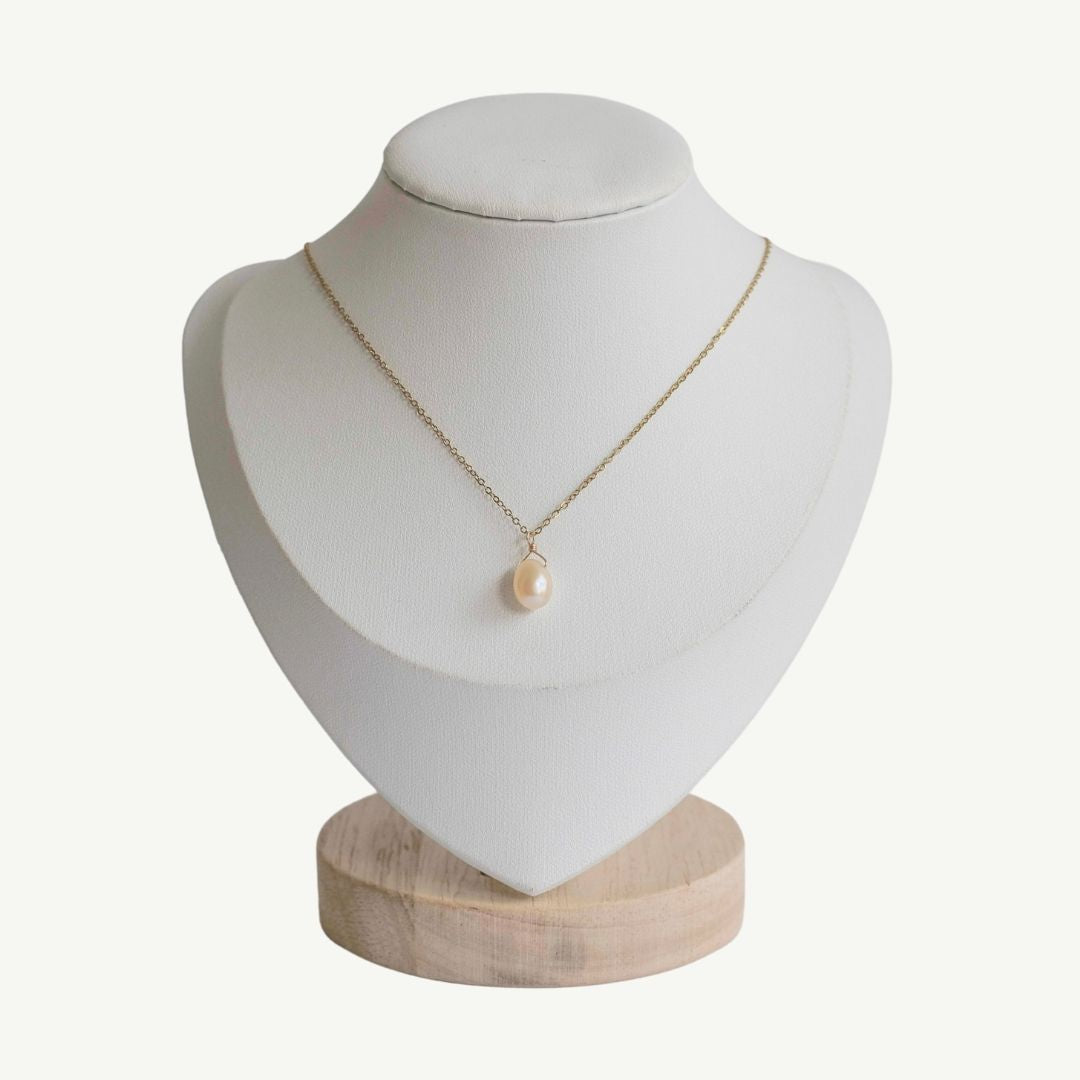 LA PERLA Necklace