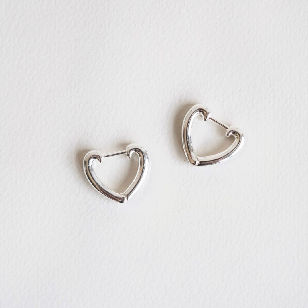 Minimal Hoop -Heart-  Pierces