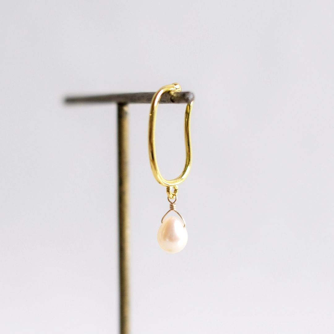 LA PERLA  Earcuff