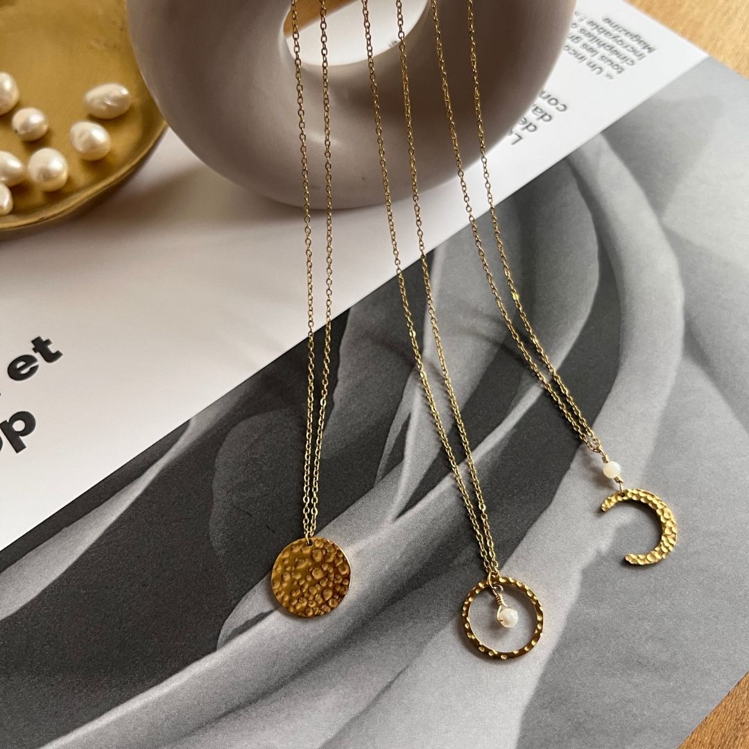 MOON CYCLE  Necklace