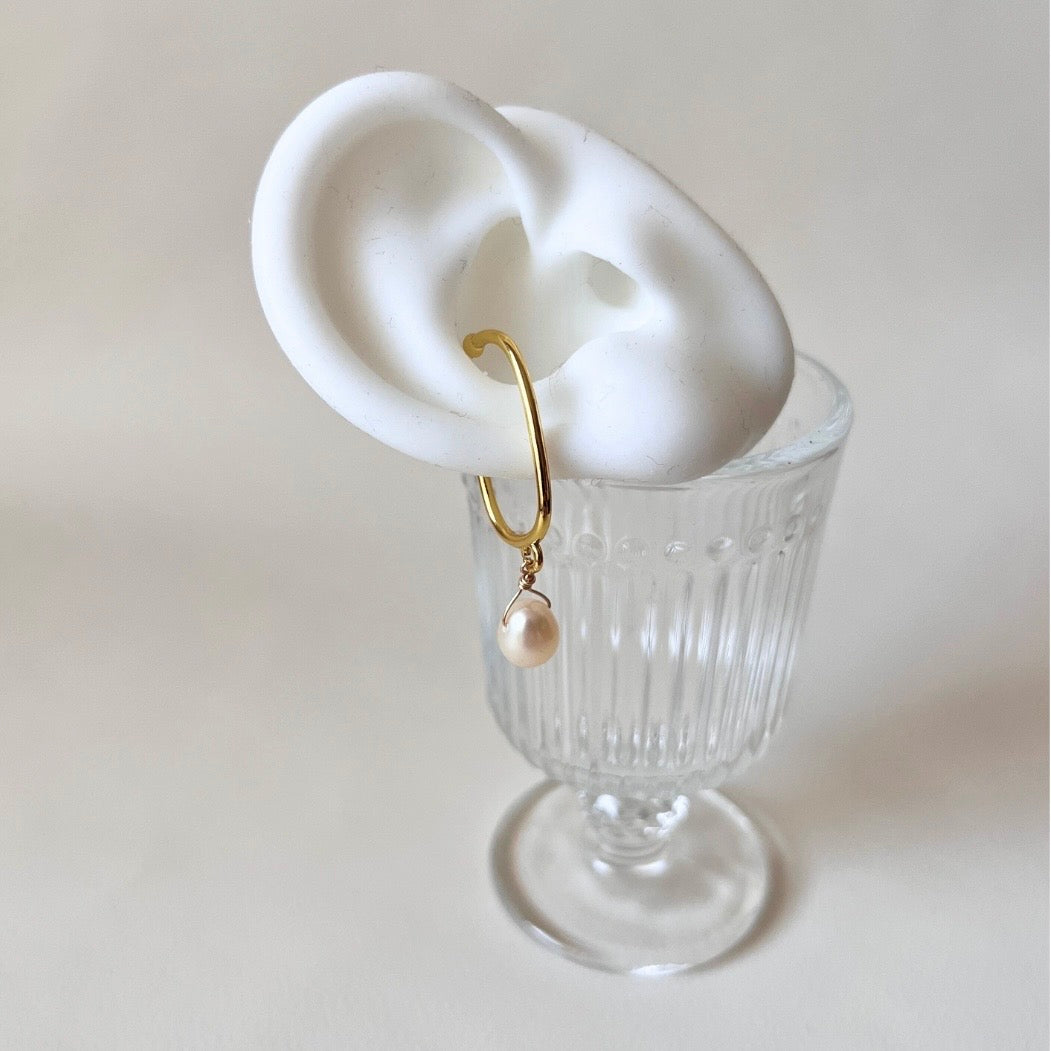 LA PERLA  Earcuff