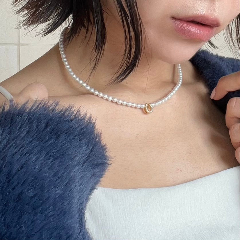 -New- Pearl with Charm Necklace -Horse Shoe-